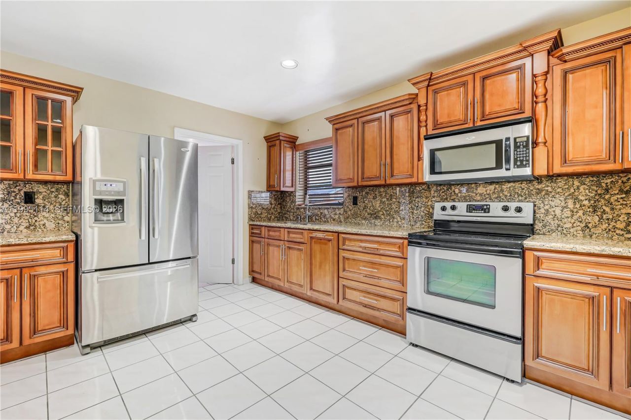 12231 SW 191st Ter, Miami, FL 33177 Photo