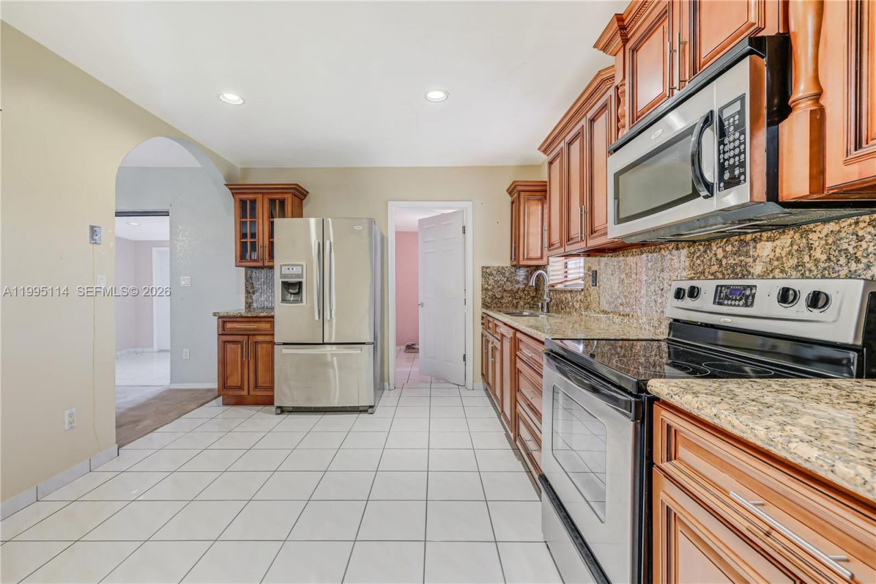 12231 SW 191st Ter, Miami, FL 33177 Photo