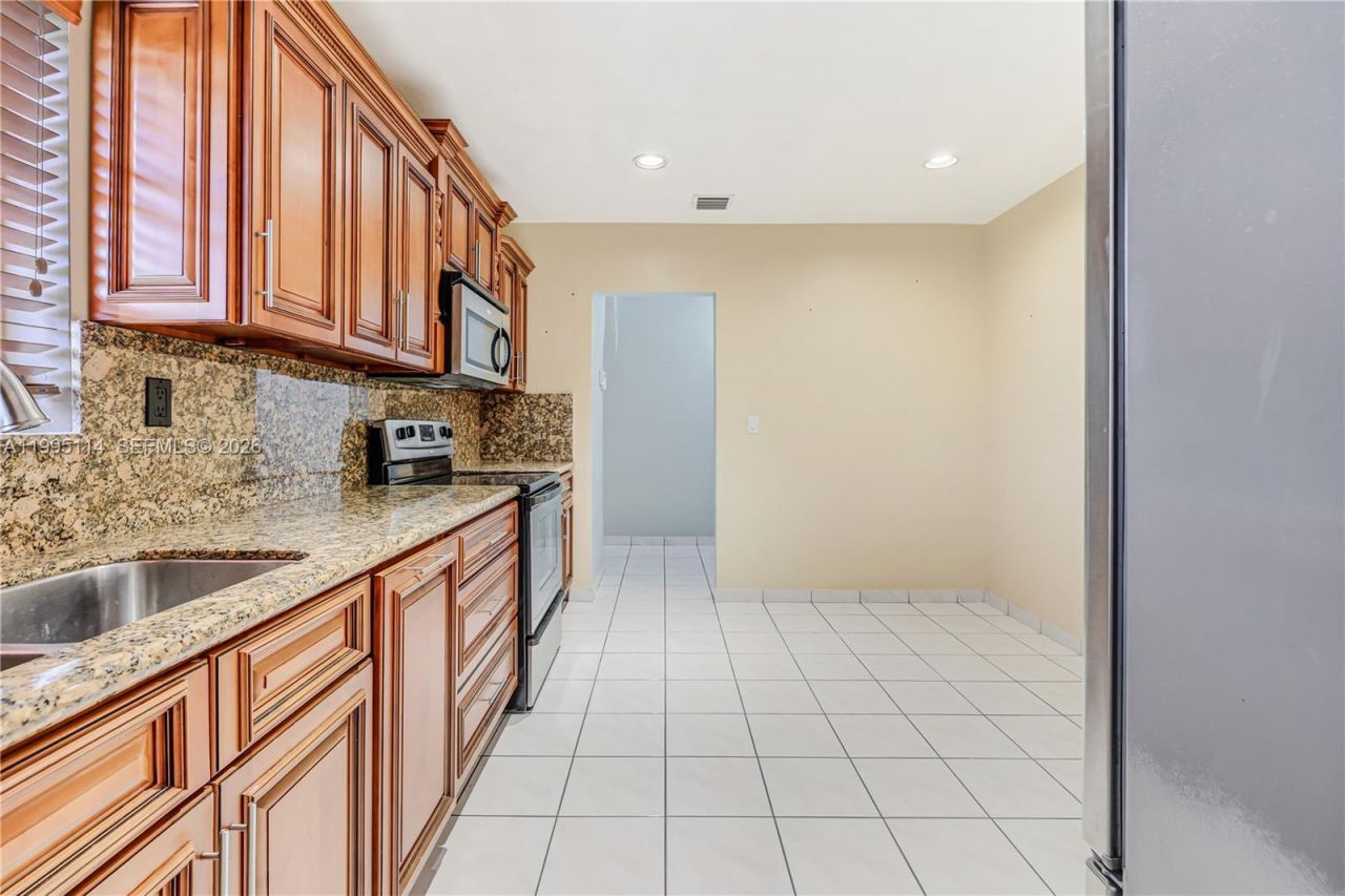 12231 SW 191st Ter, Miami, FL 33177 Photo