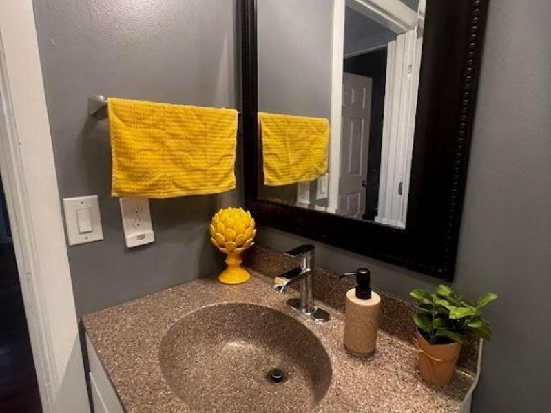 904 Binns Boulevard, Columbus, OH 43204 Photo 17