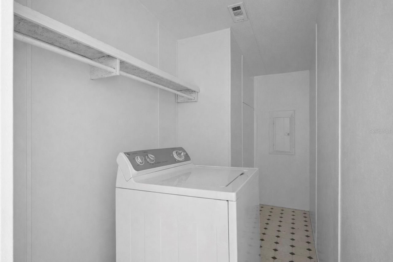 40945 Beach Road , Eustis, FL 32736 Photo