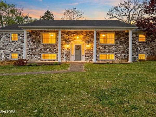 18165 E Highway 11 , Lenoir City, TN 37772