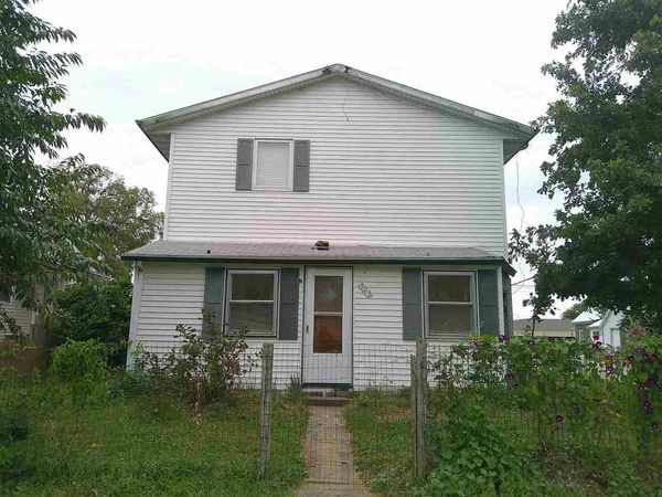 503 Mcarthur St, Muscatine, IA 52761