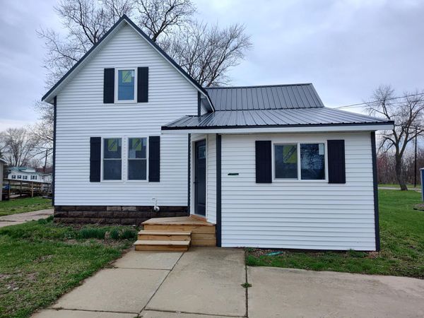 509 N Walker Street, Bronson, MI 49028
