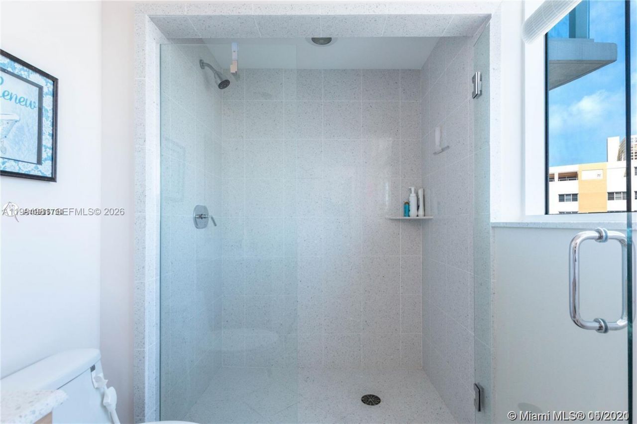 3801 Collins Ave , Unit 1102, Miami Beach, FL 33140 Photo