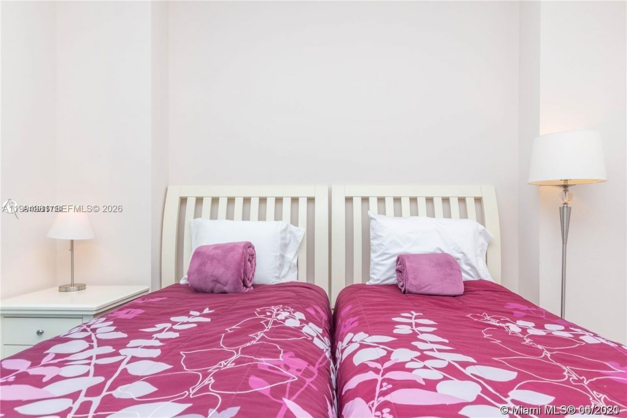 3801 Collins Ave , Unit 1102, Miami Beach, FL 33140 Photo