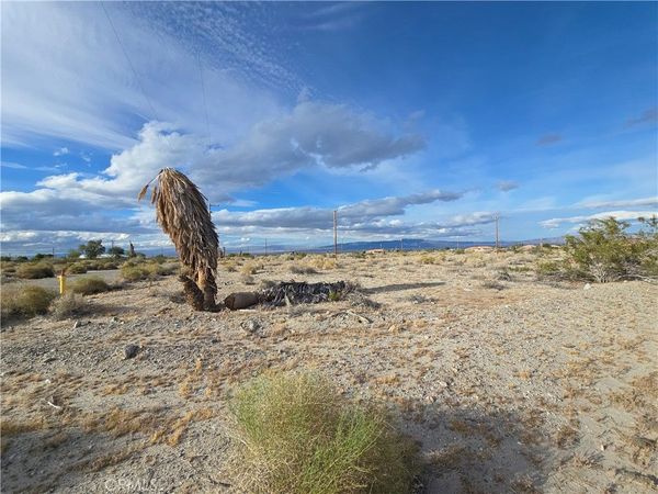 1544 Red Sea Avenue, Thermal, CA 92274