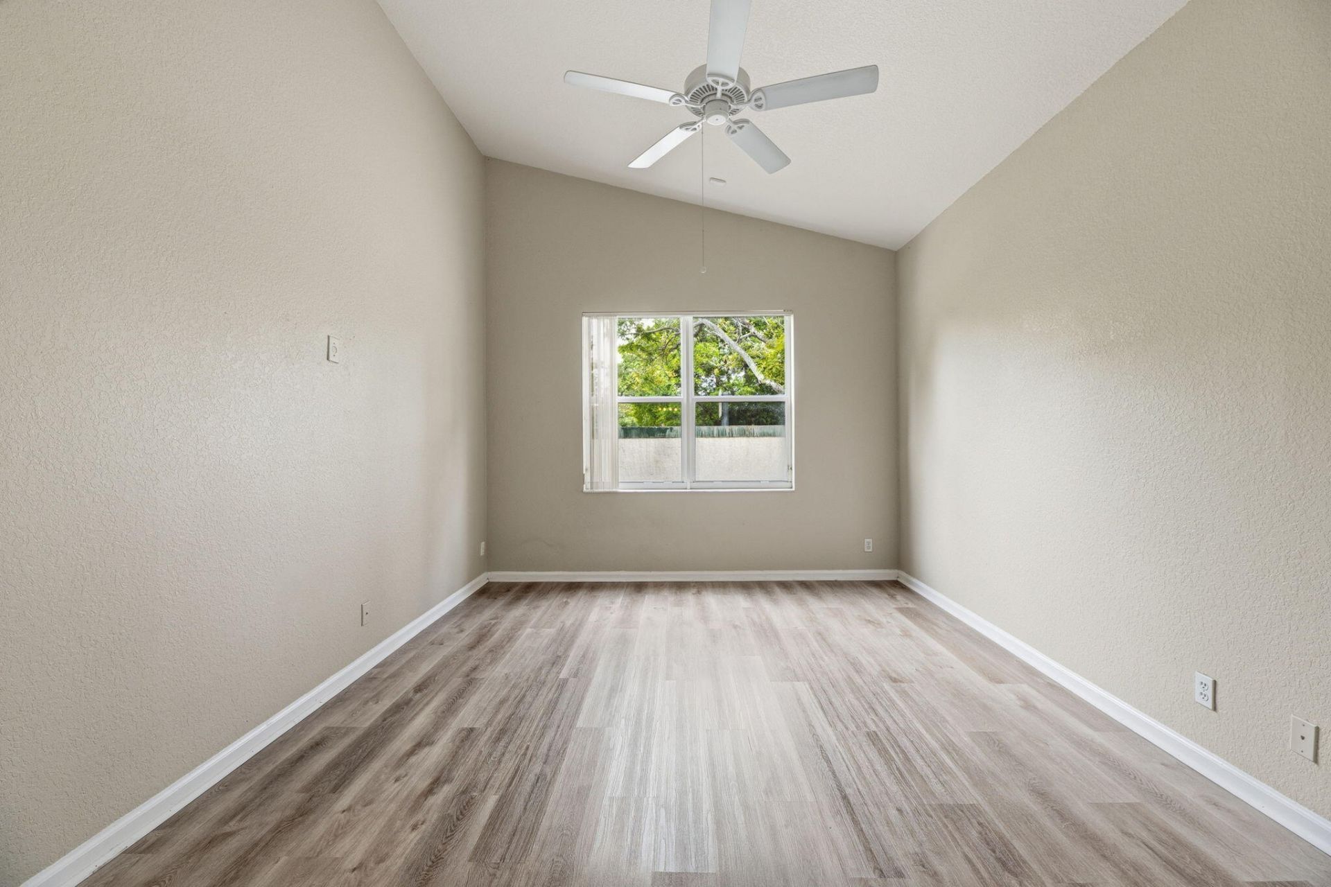 3401 NW 70th Avenue, Margate, FL 33063 Photo