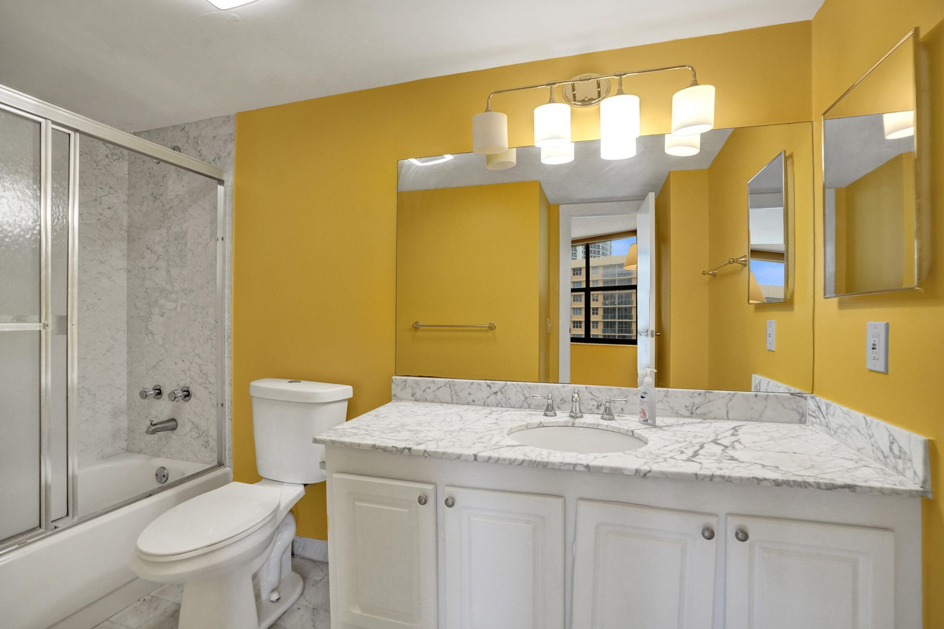 2301 S Ocean Drive, Unit 1408, Hollywood, FL 33019 Photo