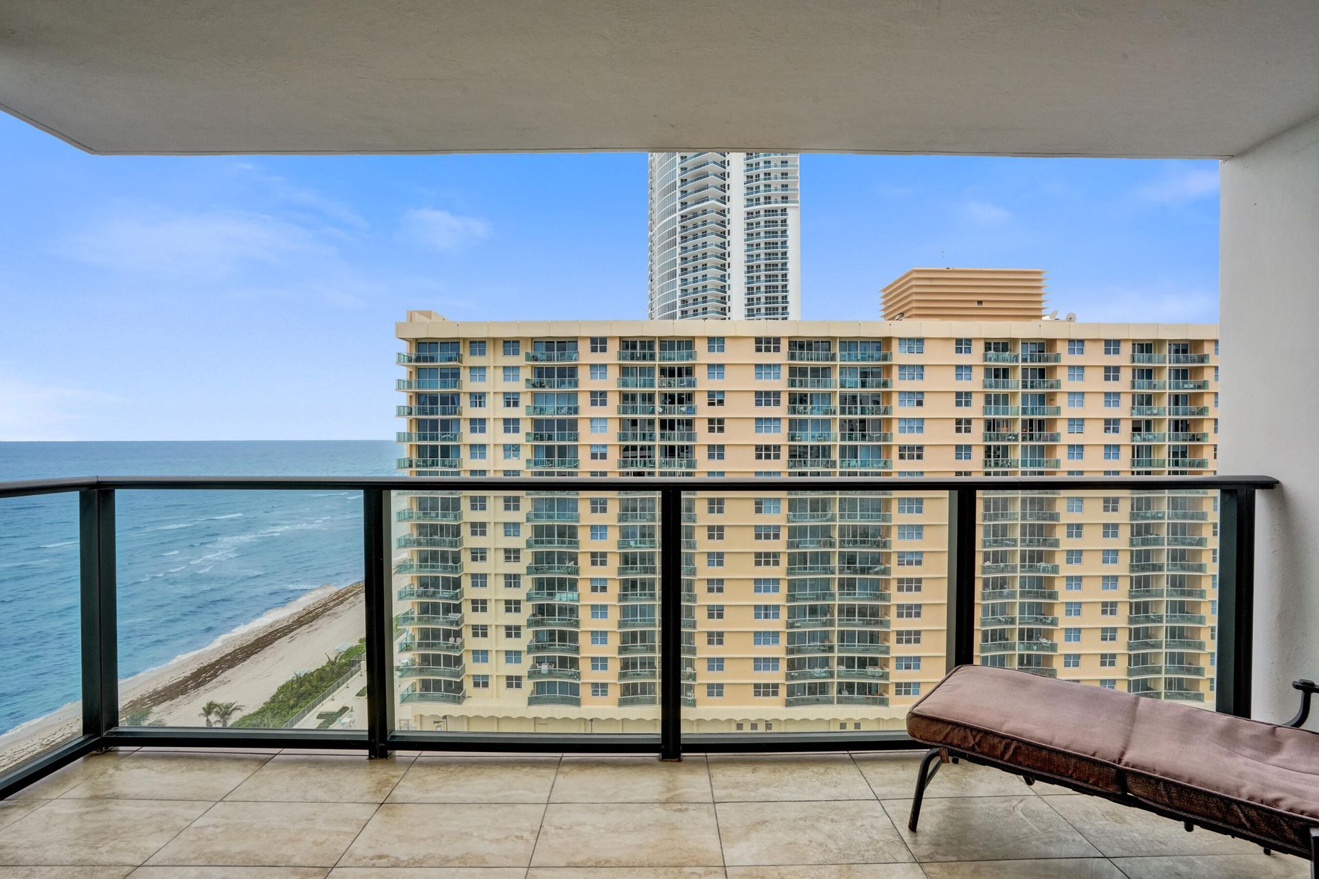 2301 S Ocean Drive, Unit 1408, Hollywood, FL 33019 Photo