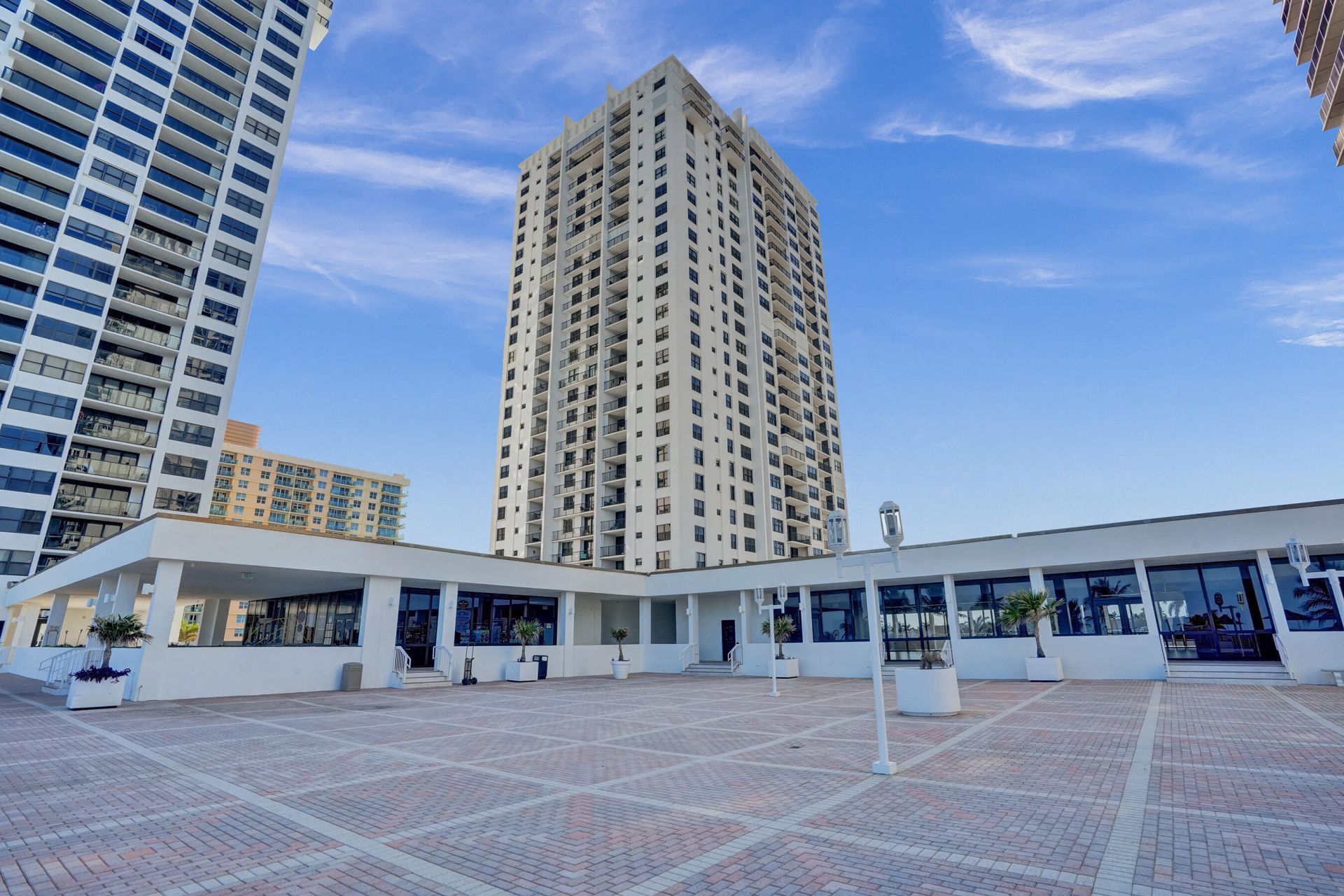 2301 S Ocean Drive, Unit 1408, Hollywood, FL 33019 Photo