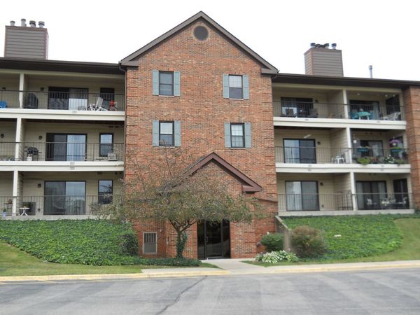 631 HAPSFIELD Lane , Unit 206, Buffalo Grove, IL 60089