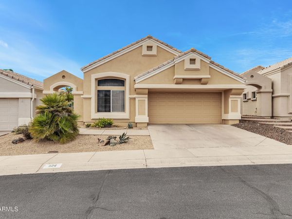 1124 E HIDDENVIEW Drive, Phoenix, AZ 85048