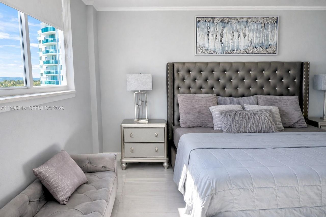 19370 Collins Ave , Unit 1121, Sunny Isles Beach, FL 33160 Photo