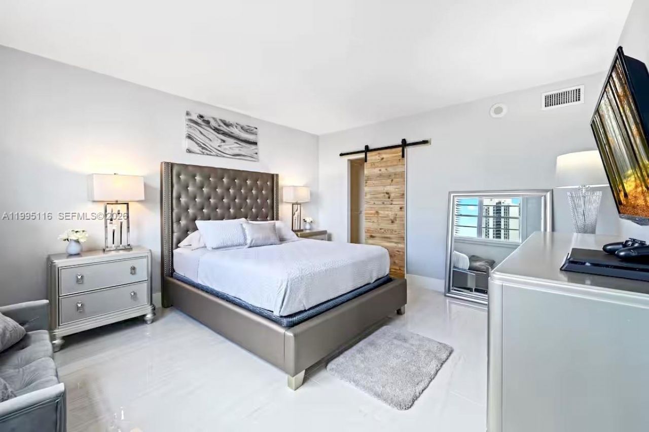 19370 Collins Ave , Unit 1121, Sunny Isles Beach, FL 33160 Photo