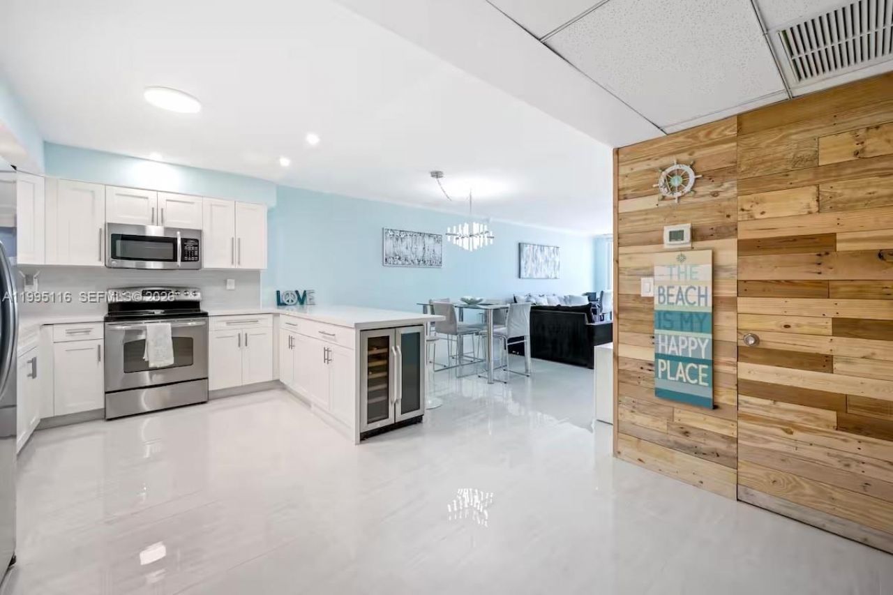 19370 Collins Ave, Unit 1121, Sunny Isles Beach, FL 33160 Photo