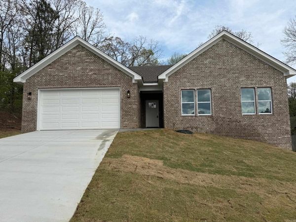 36 Deer Creek Drive , Sherwood, AR 72120