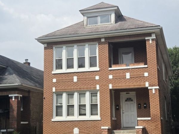 6928 S Maplewood Avenue , Chicago, IL 60629