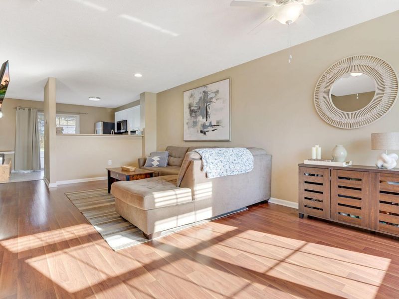 6094 Phar Lap Drive, Unit 16, New Albany, OH 43054 Photo 3