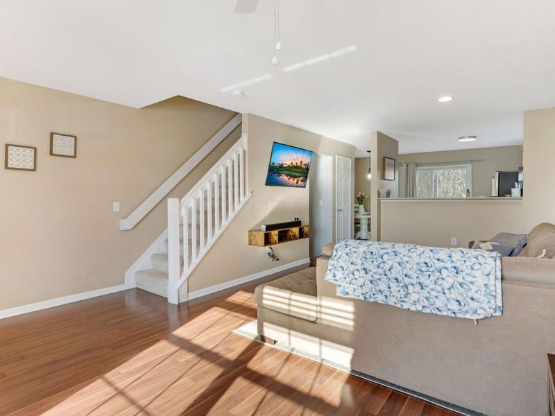 6094 Phar Lap Drive, Unit 16, New Albany, OH 43054 Photo 4