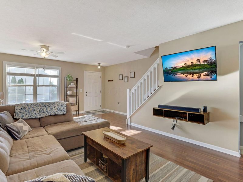 6094 Phar Lap Drive, Unit 16, New Albany, OH 43054 Photo 5