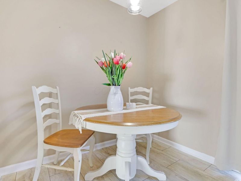 6094 Phar Lap Drive, Unit 16, New Albany, OH 43054 Photo 7