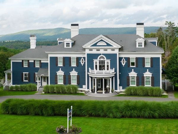 2 Kemble, Lenox, MA 01240