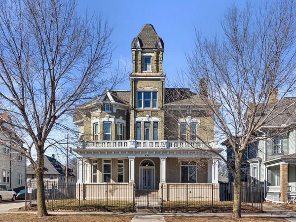 920 Main STREET, Racine, WI 53403