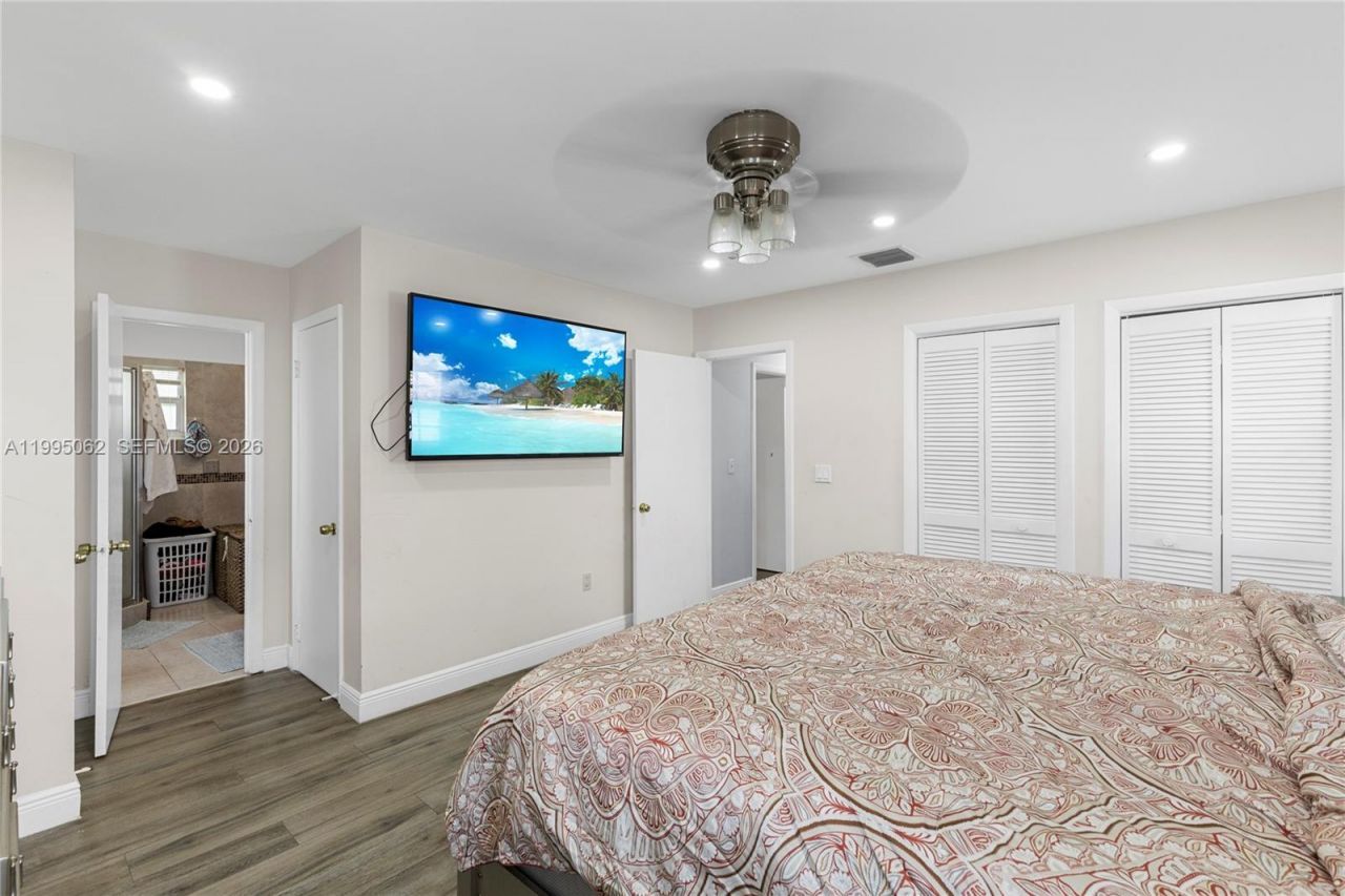 6330 Funston St , Hollywood, FL 33023 Photo