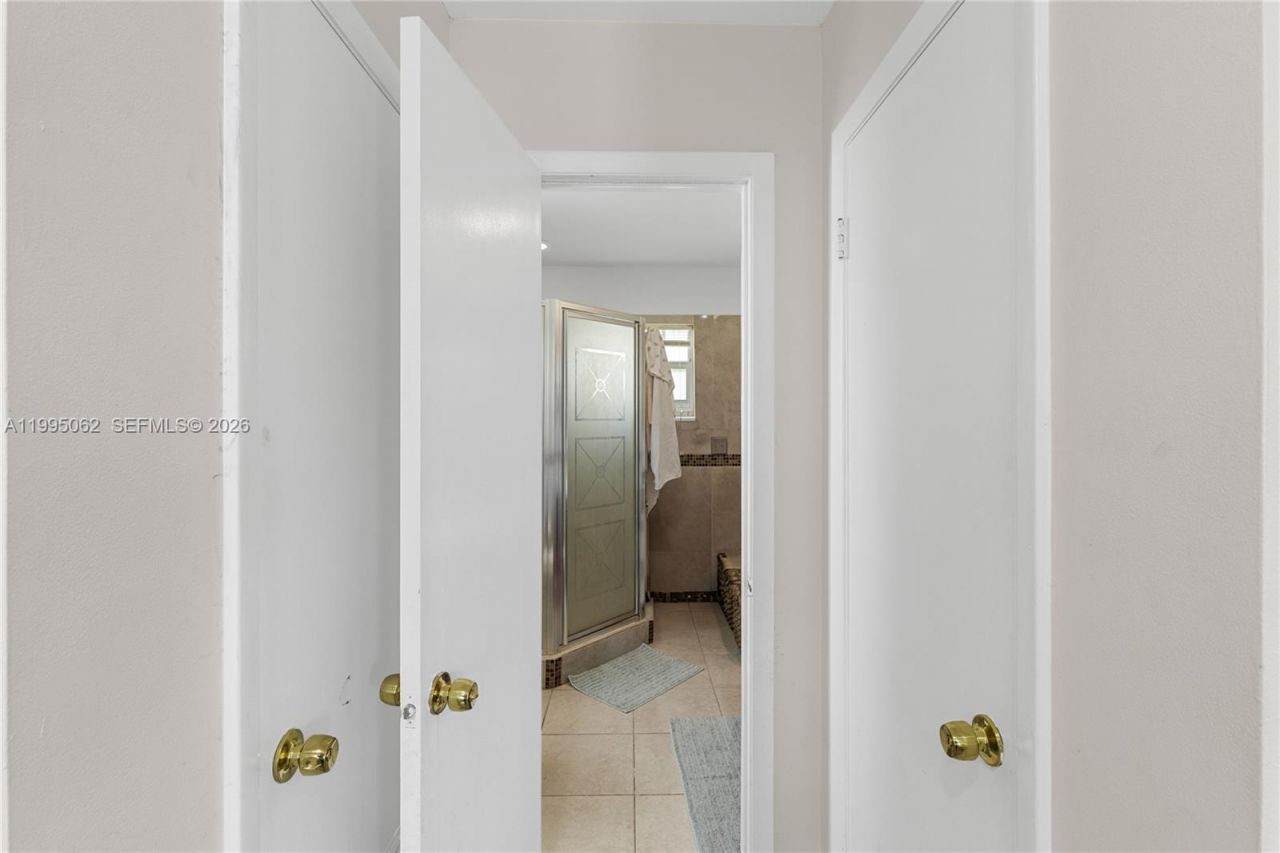 6330 Funston St , Hollywood, FL 33023 Photo