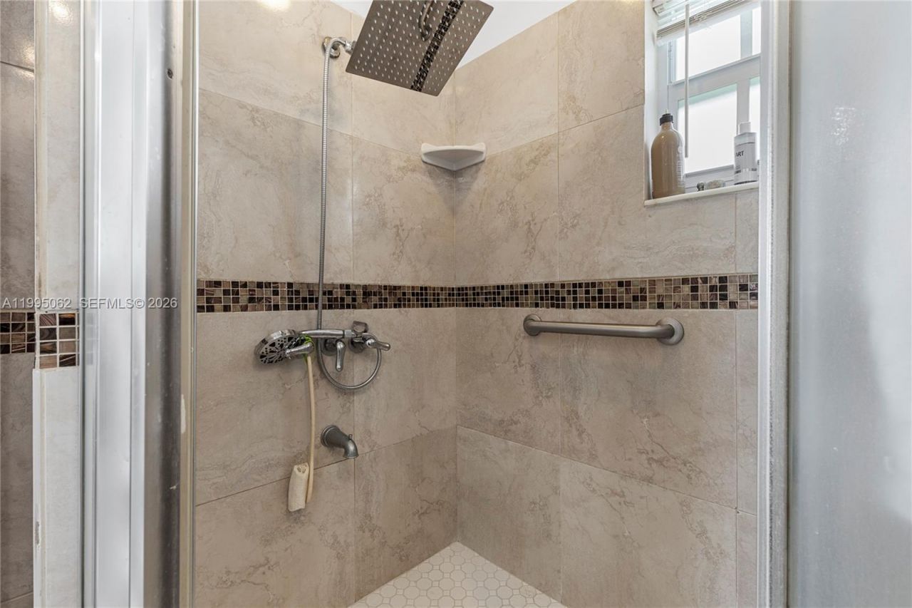 6330 Funston St , Hollywood, FL 33023 Photo