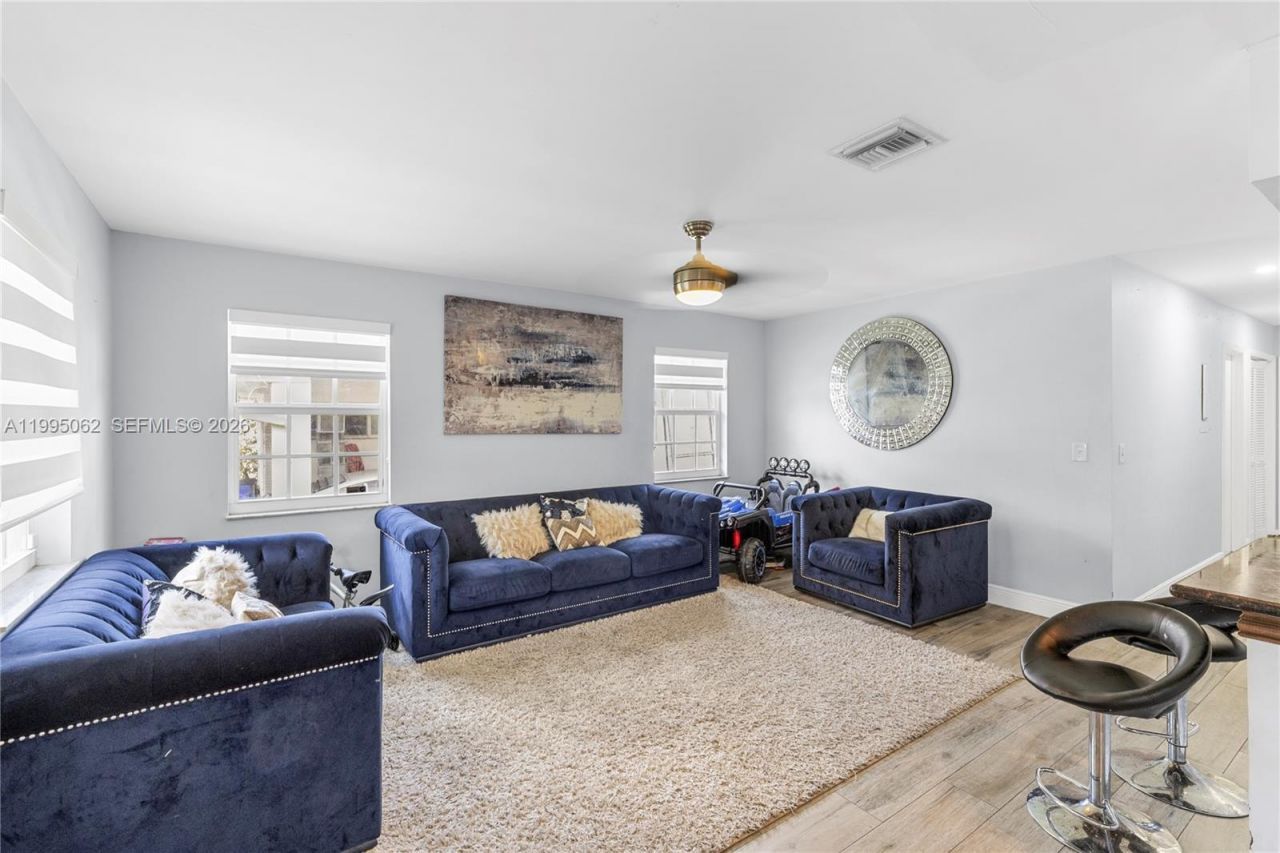 6330 Funston St , Hollywood, FL 33023 Photo