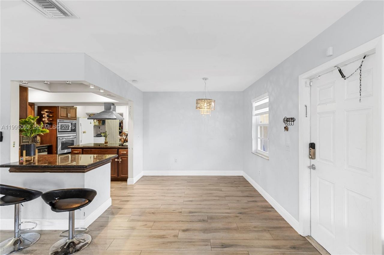 6330 Funston St , Hollywood, FL 33023 Photo