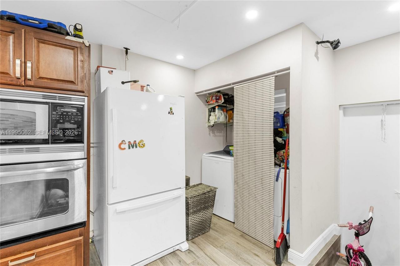 6330 Funston St , Hollywood, FL 33023 Photo