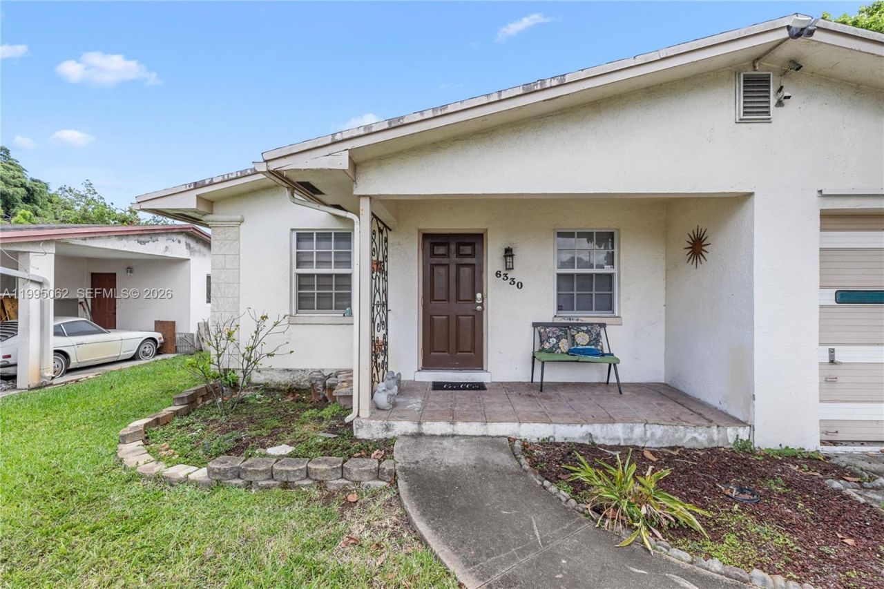 6330 Funston St , Hollywood, FL 33023 Photo