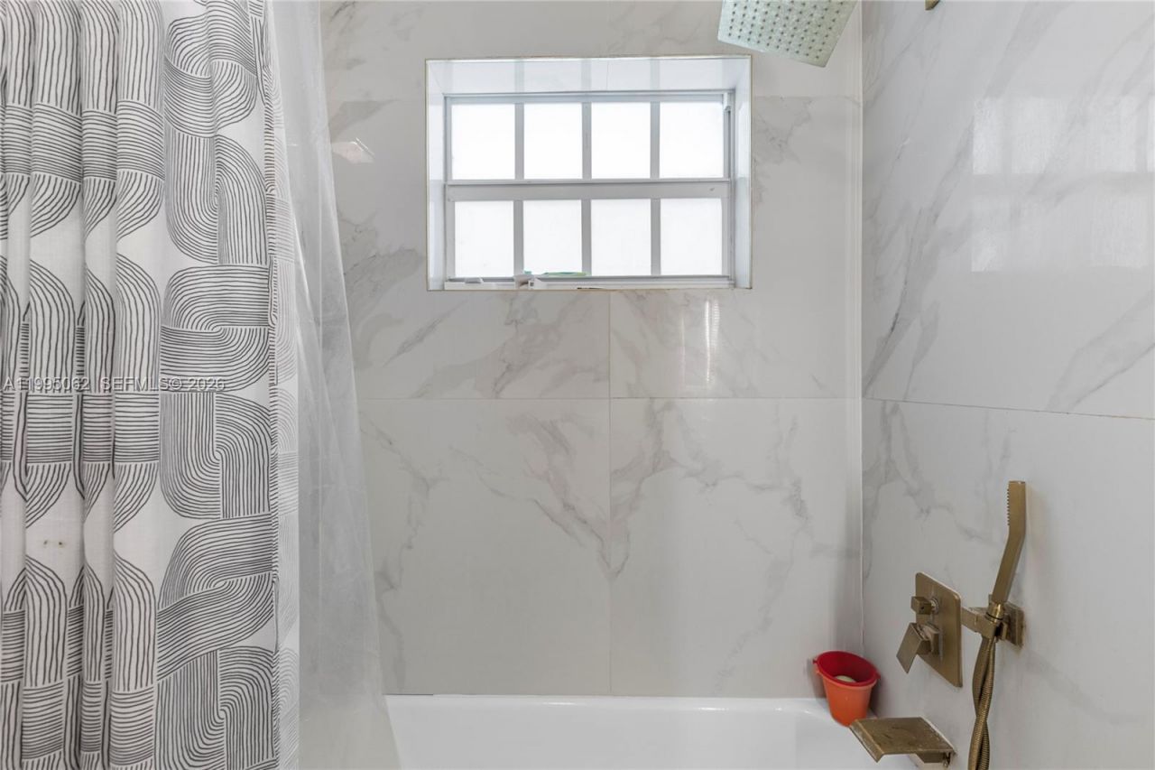 6330 Funston St , Hollywood, FL 33023 Photo