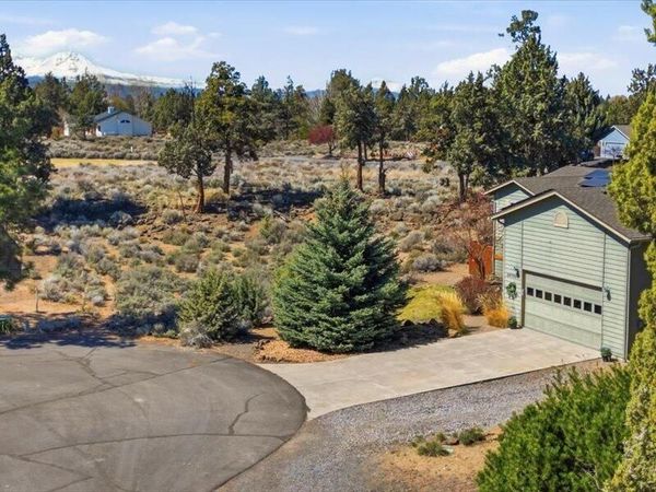 20784 Arago Circle, Bend, OR 97703