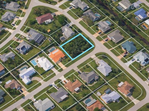 1497 SE GRIFFIN TERRACE , PORT ST LUCIE, FL 34952