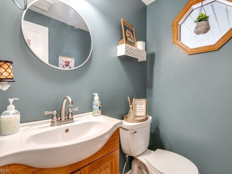 66 Manito Trail, Malvern, OH 44644 Photo 24