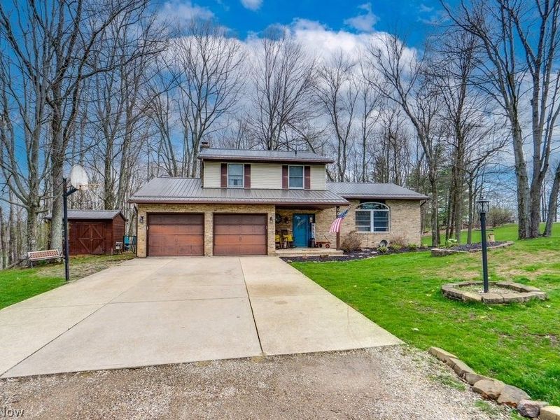 66 Manito Trail, Malvern, OH 44644 Photo 3