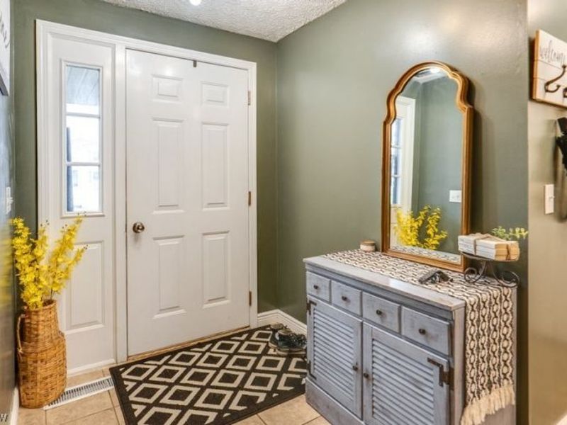 66 Manito Trail, Malvern, OH 44644 Photo 4