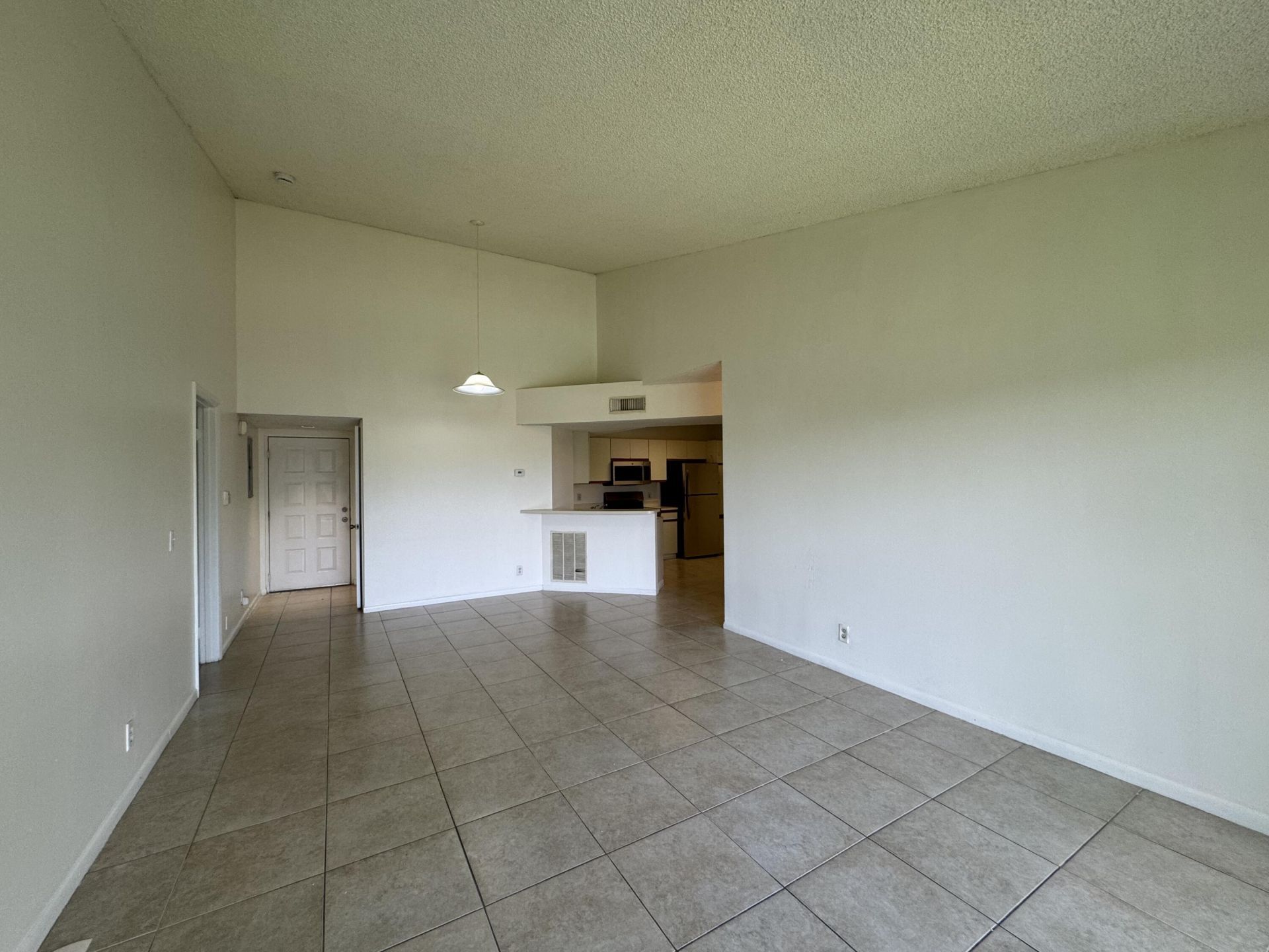 8891 Wiles Road, Unit 303, Coral Springs, FL 33067 Photo