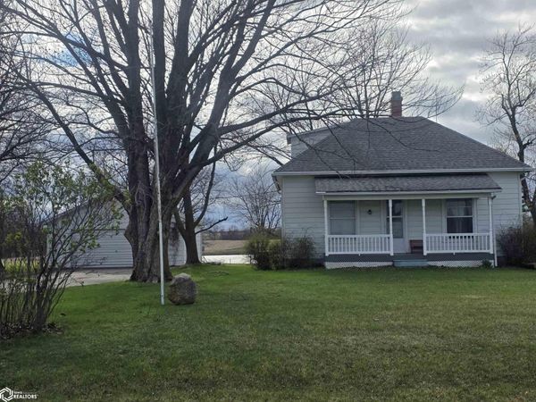 2558 Juniper Avenue, Libertyville, IA 52567