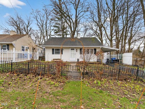 39 Orlando Avenue, Albany, NY 12203