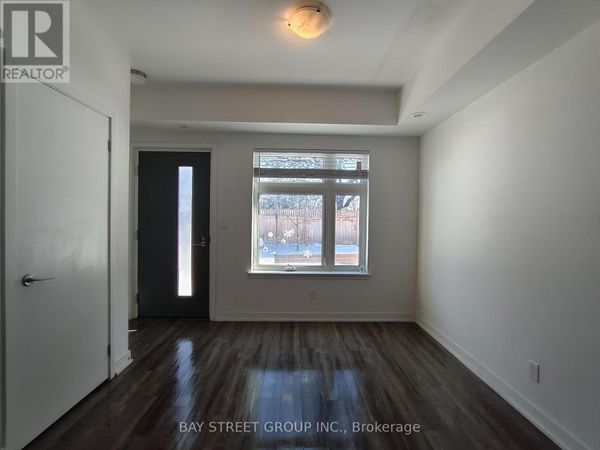 10 Echo Point , Unit 119, Toronto (L'Amoreaux), ON M1W2L2