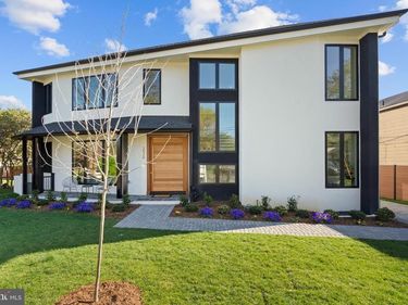 2520 5TH STREET S, ARLINGTON, VA 22204