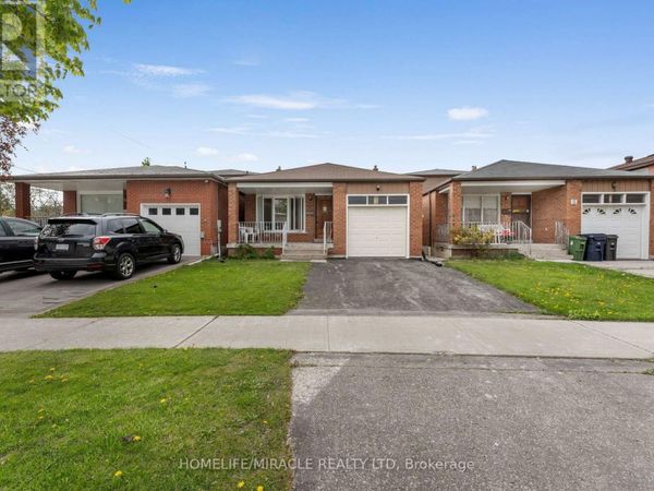 4 South Greendowns Drive , Toronto (Scarborough Village), ON M1M2G7