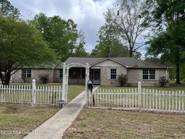 6172 W Adams Street, Bay Saint Louis, MS 39520