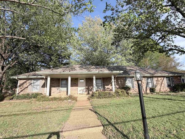3956 S GERMANTOWN RD, Memphis, TN 38125