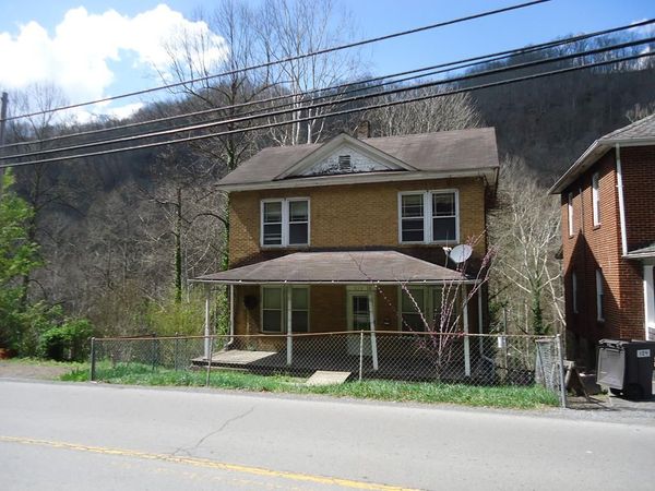 519 Riverside Drive, WELCH, WV 24801